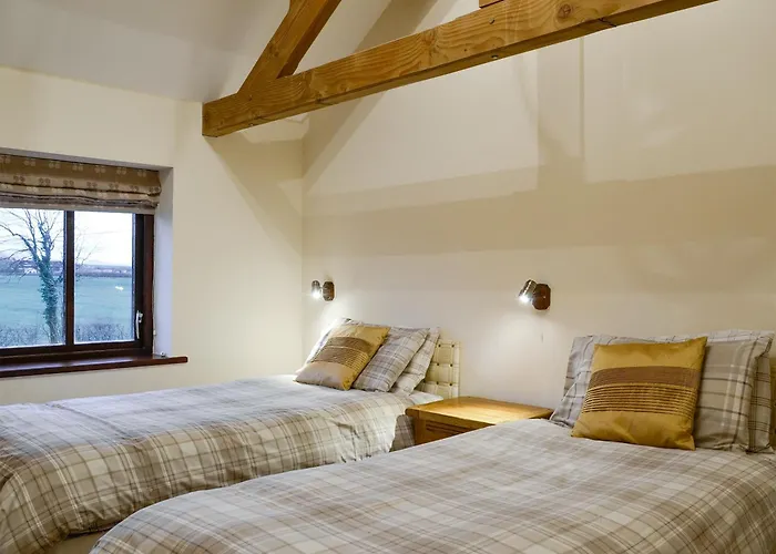 Little Meadow Feriehus *